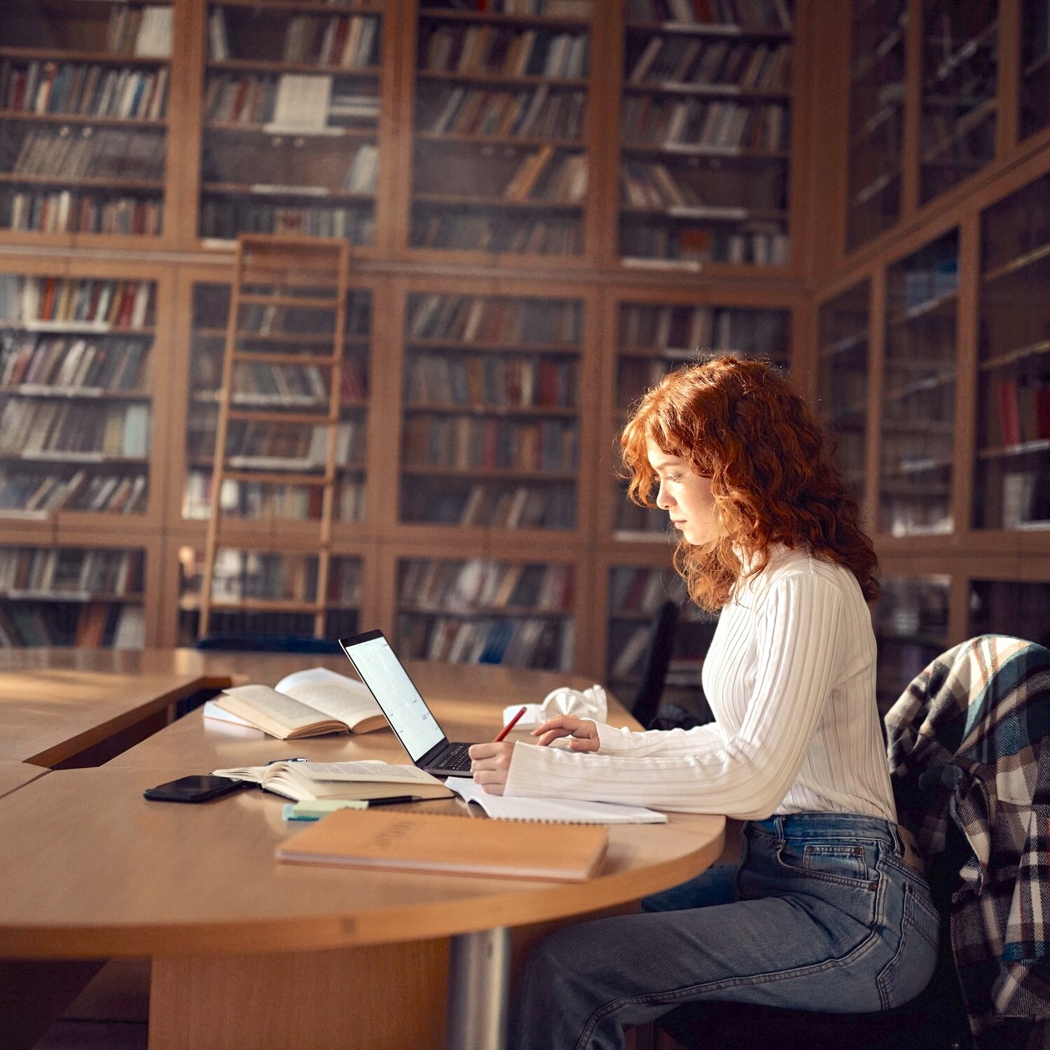 University brand and marketing advice and consulting services